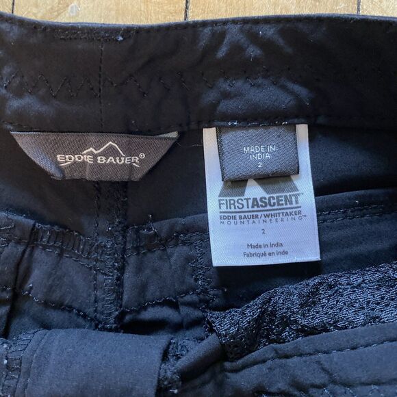 Eddie Bauer Shorts Womens Size 2 First Ascent Black Flat Front Trail Hiking - Picture 2 of 12